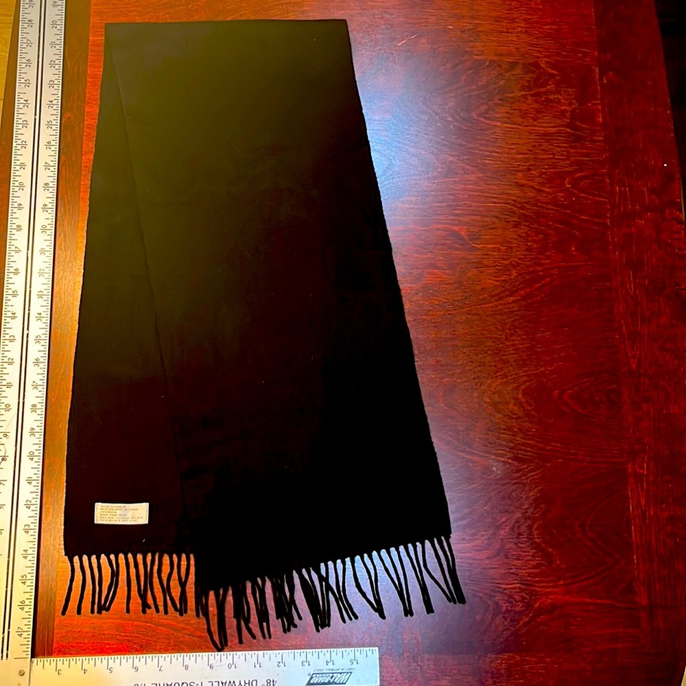 100% cashmere scarf